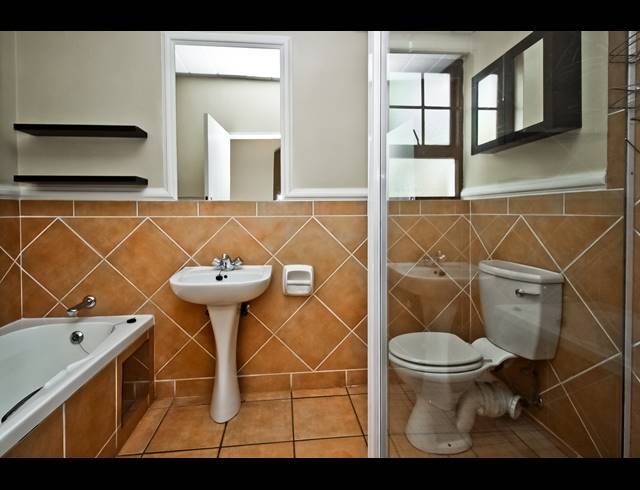 2 BEDROOM APARTMENT FOR SALE IN SAXONWOLD